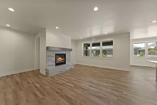 2695 NW 23rd, Redmond, OR 97756 - Photo 10