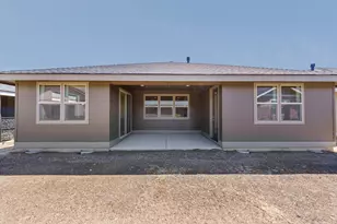 2695 NW 23rd, Redmond, OR 97756 - Photo 6