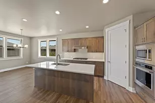 2622 NW Redwood Cir, Redmond, OR 97756 - Photo 14