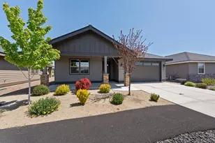2622 NW Redwood Cir, Redmond, OR 97756 - Photo 1