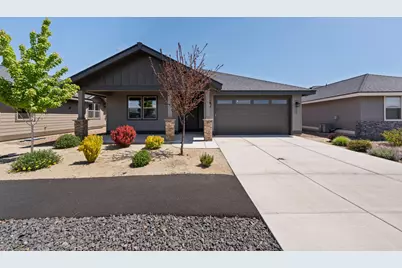 2622 NW Redwood Circle #40, Redmond, OR 97756 - Photo 2