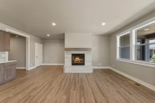 2622 NW Redwood Cir, Redmond, OR 97756 - Photo 10