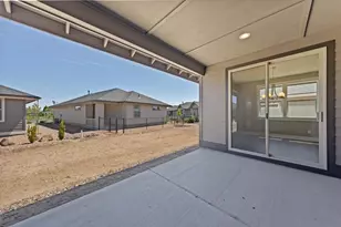 2622 NW Redwood Cir, Redmond, OR 97756 - Photo 8