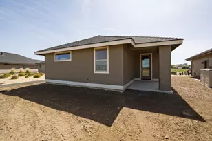 2633 NW Redwood Cir, Redmond, OR 97756 - Photo 6