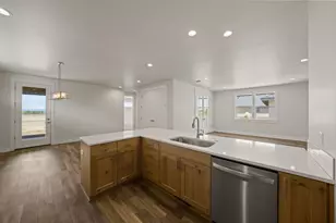 2633 NW Redwood Cir, Redmond, OR 97756 - Photo 18