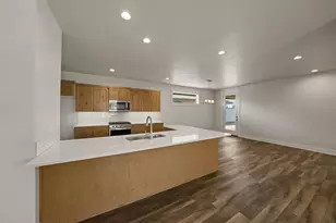 2633 NW Redwood Cir, Redmond, OR 97756 - Photo 14