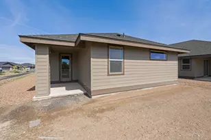 2522 NW Redwood Cir, Redmond, OR 97756 - Photo 6