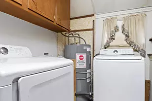 261 White Oak Dr, Cave Junction, OR 97523 - Photo 44