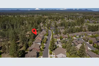 19501 Pond Meadow Avenue, Bend, OR 97702 - Photo 36