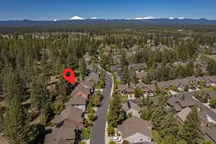 19501 Pond Meadow Ave, Bend, OR 97702 - Photo 36