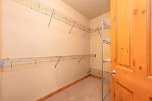 19501 Pond Meadow Ave, Bend, OR 97702 - Photo 18