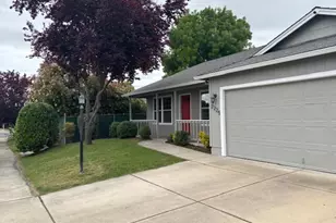 2225 New Haven Dr, Central Point, OR 97502 - Photo 4