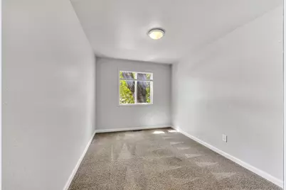 225 Wilson Road, Central Point, OR 97502 - Photo 22