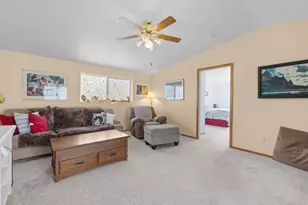 605 SE Kinkade Rd, Madras, OR 97741 - Photo 20