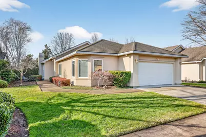 754 Fernwood Drive, Medford, OR 97504 - Photo 2