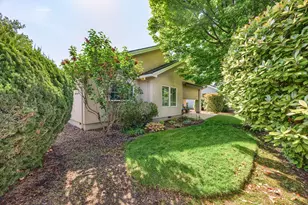 754 Fernwood Dr, Medford, OR 97504 - Photo 30