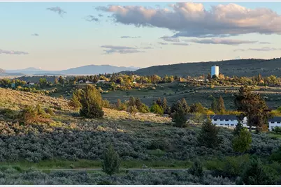 Clairmont Drive #5, 6, 11 & 12, Klamath Falls, OR 97601 - Photo 1
