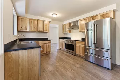 19815 Nugget Avenue, Bend, OR 97702 - Photo 10