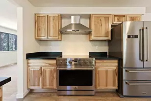 19815 Nugget Ave, Bend, OR 97702 - Photo 12