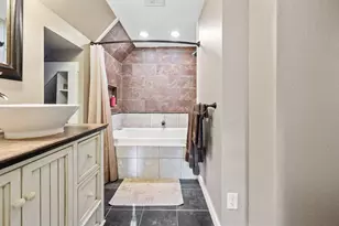 1027 Lakeshore Dr, Klamath Falls, OR 97601 - Photo 18