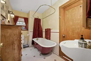 1027 Lakeshore Dr, Klamath Falls, OR 97601 - Photo 14