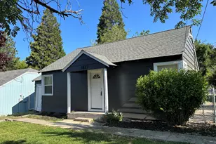 1817 Birch St, Klamath Falls, OR 97601 - Photo 4