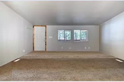 52084 Red Pine, La Pine, OR 97739 - Photo 6