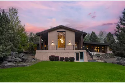 8050 NW Grubstake Way, Redmond, OR 97756 - Photo 12