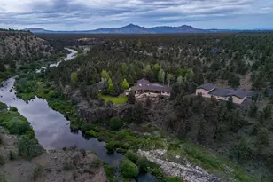 8050 NW Grubstake Way, Redmond, OR 97756 - Photo 4