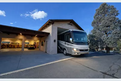 8050 NW Grubstake Way, Redmond, OR 97756 - Photo 42