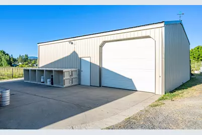 5719 Jerome Prairie Road, Grants Pass, OR 97527 - Photo 6