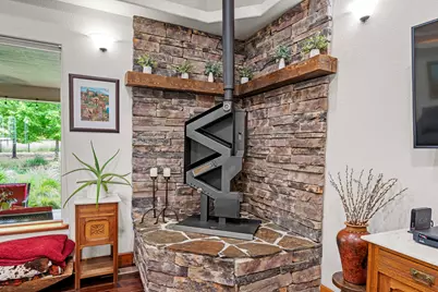 5719 Jerome Prairie Road, Grants Pass, OR 97527 - Photo 14