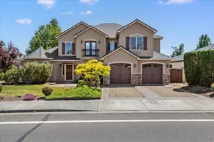 888 Arrowhead Trail, Eagle Point, OR 97524 - Photo 2