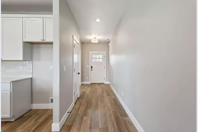 420 SE Manzanita Drive, Madras, OR 97741 - Photo 4