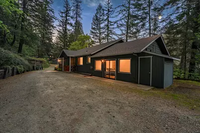11744 Galice Road, Merlin, OR 97532 - Photo 32