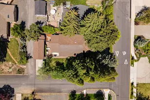 305 NW Columbia St, Bend, OR 97703 - Photo 42