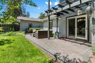 305 NW Columbia St, Bend, OR 97703 - Photo 40