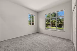 19571 SW Simpson Ave, Bend, OR 97702 - Photo 32