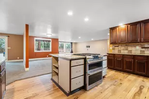 60889 Parrell Rd, Bend, OR 97702 - Photo 16