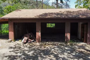 2350 Galls Creek Rd, Gold Hill, OR 97525 - Photo 4