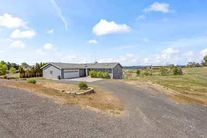1130 NE Lower Drive, Madras, OR 97741 - Photo 2