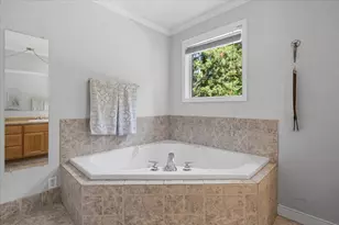 6041 Sterling Creek Rd, Jacksonville, OR 97530 - Photo 16