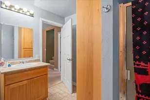 6041 Sterling Creek Rd, Jacksonville, OR 97530 - Photo 24