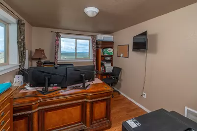 82678 Shotgun Pass Lane, Christmas Valley, OR 97641 - Photo 18