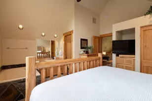 8825 Canyon Wren Ct, Redmond, OR 97756 - Photo 22