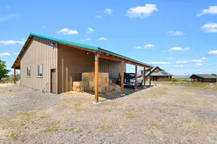 4647 SW Belmont Ln, Madras, OR 97741 - Photo 18