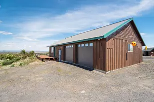 4647 SW Belmont Ln, Madras, OR 97741 - Photo 12