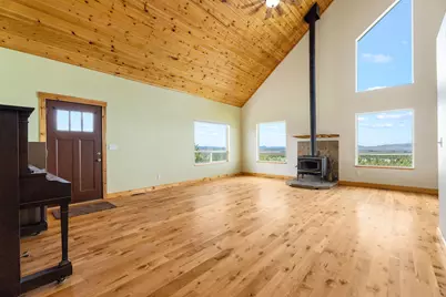 4647 SW Belmont Lane, Madras, OR 97741 - Photo 6