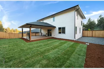 1169 Orange Blossom Drive #130, Klamath Falls, OR 97601 - Photo 12