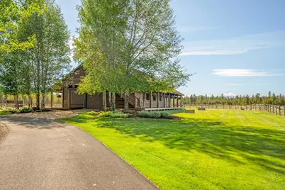 55855 Hashknife Road #18, Bend, OR 97707 - Photo 16